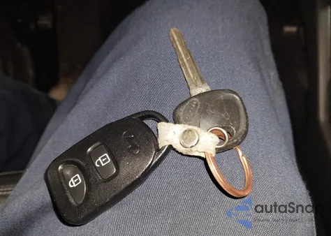 2011 Hyundai Tucson Gls z USA, uszkodzony, nr VIN KM8JU3AC3BU293922